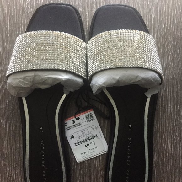 Beautiful and Sparkly Zara Rhinestone Sandals - NWT - Picture 1 of 3